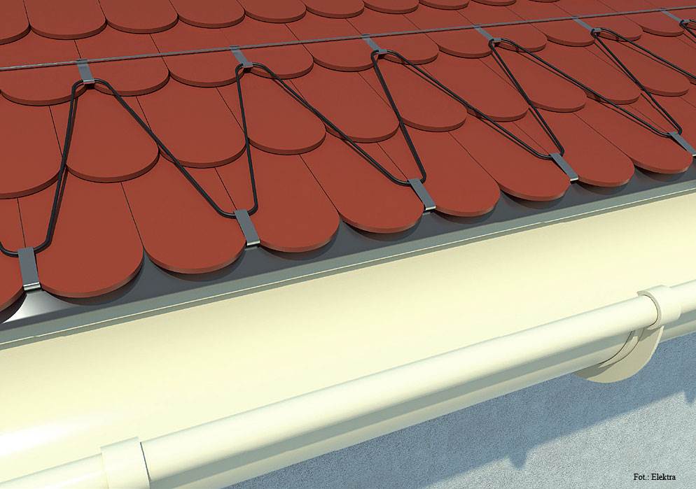 FOT. 3. Przykład ogrzewania krawędzi dachu.