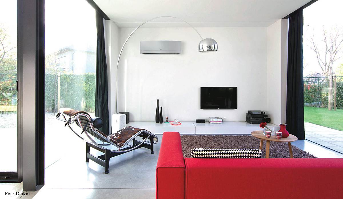 Fot. 1. Urządzenia firmy Daikin posiadają technologię VRT dostosowującą temperaturę odparowania czynnika roboczego w bezpośredniej zależności od temperatury powietrza zewnętrznego. Wpływa to korzystnie na efektywność urządzeń. 