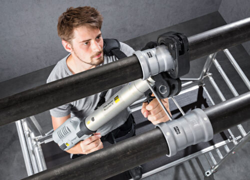 Łatwe zaprasowywanie złączek Megapress o dużych średnicach