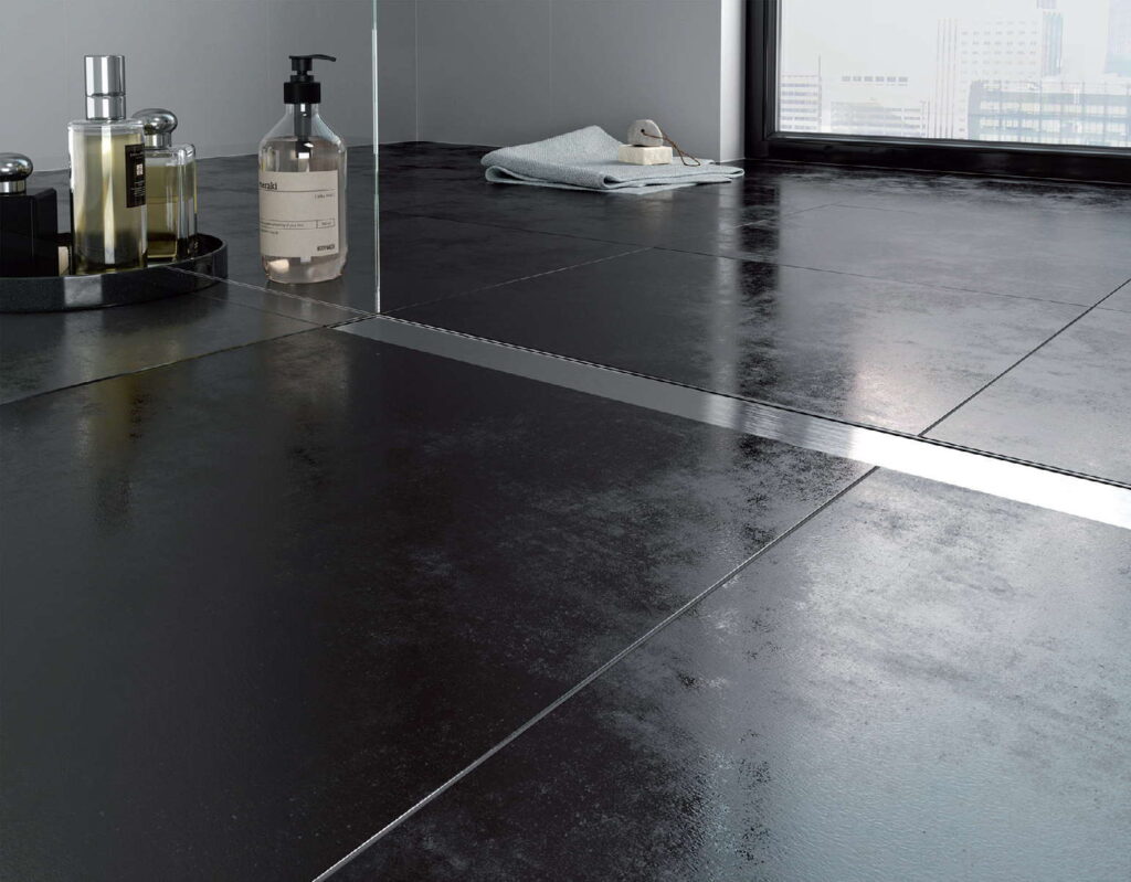 Łazienka dla osób starszych i niepełnosprawnych – armatura i akcesoria