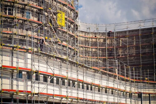 Jakie jest zastosowanie płyt warstwowych PIR i dlaczego warto je wybrać?