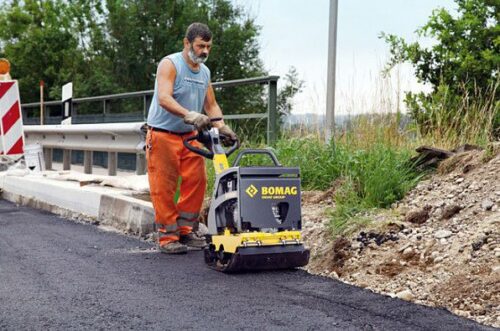 Rodzaje i przeznaczenie zagęszczarek do gruntu