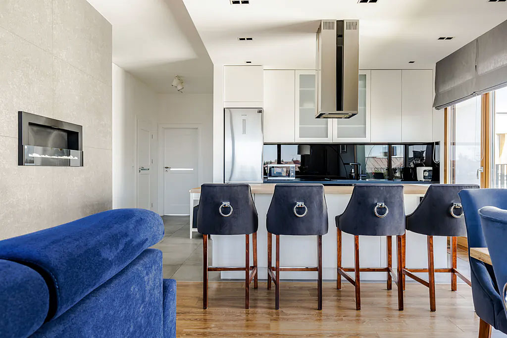 Jak zaaranżować kuchnię od A do Z? Wybierz odpowiednią armaturę i hydraulikę kuchenną w Warszawie.