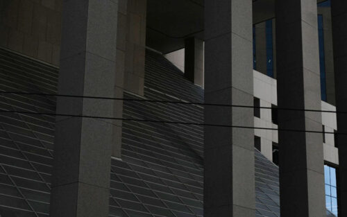 Hale prefabrykowane żelbetowe – solidność, bezpieczeństwo i efektywność w nowoczesnym budownictwie przemysłowym i instalacyjnym