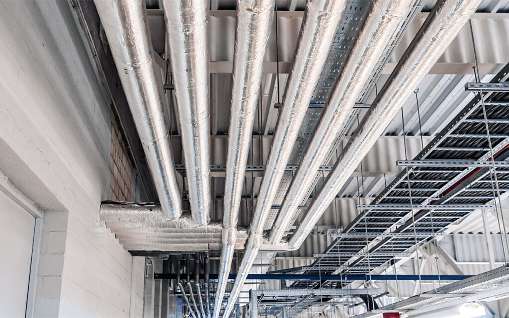 Izolacje instalacji cieplnych – charakterystyka materiałów izolacyjnych