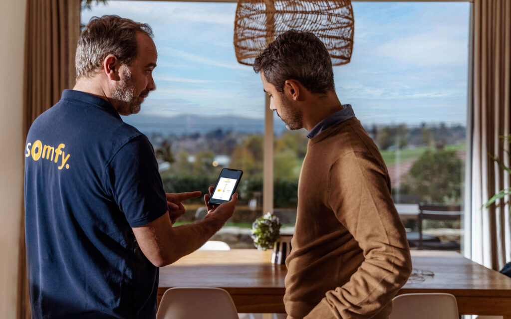 Ekosystem smart home: jak zarządzać wieloma urządzeniami z jednego miejsca?